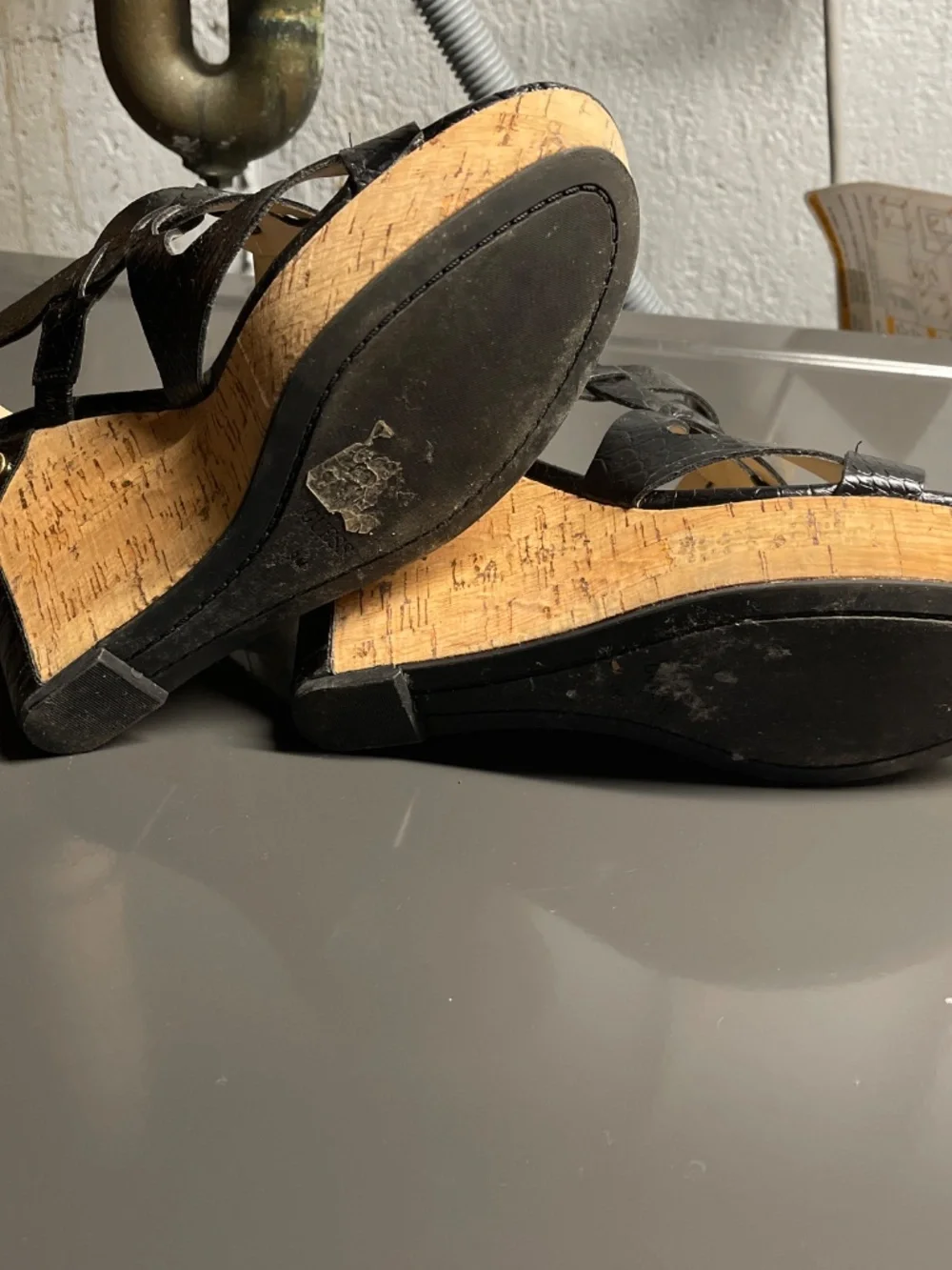 Women’s shoes size 9